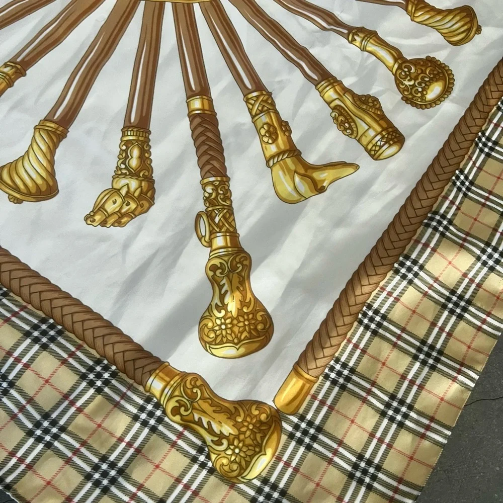 Vintage classy scarf